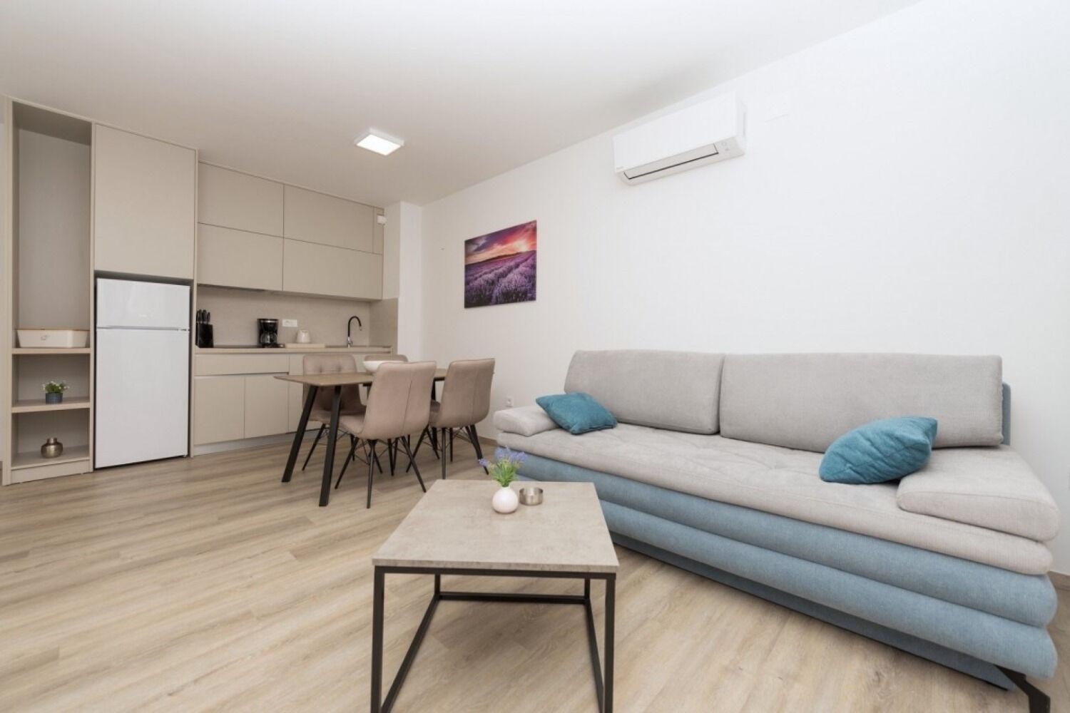 Apartments Mari - 40M From The Beach Makarska Dış mekan fotoğraf