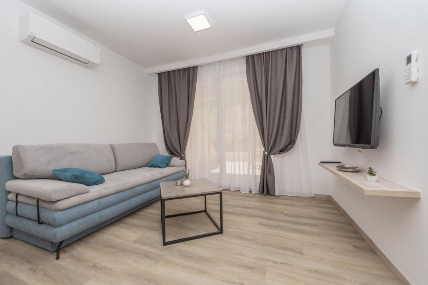Apartments Mari - 40M From The Beach Makarska Dış mekan fotoğraf