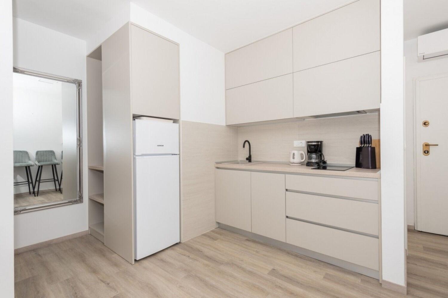 Apartments Mari - 40M From The Beach Makarska Dış mekan fotoğraf