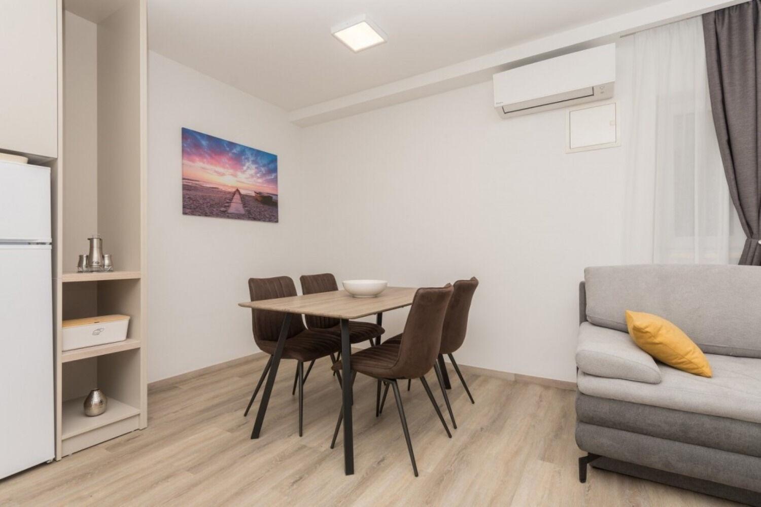 Apartments Mari - 40M From The Beach Makarska Dış mekan fotoğraf